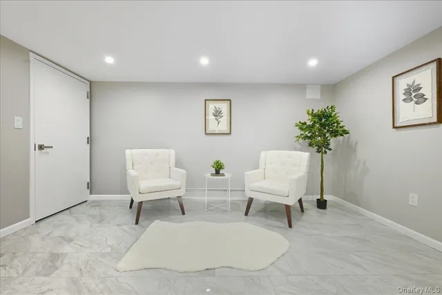 $849,000 | 70 Nevada Street, Hicksville, NY 11801