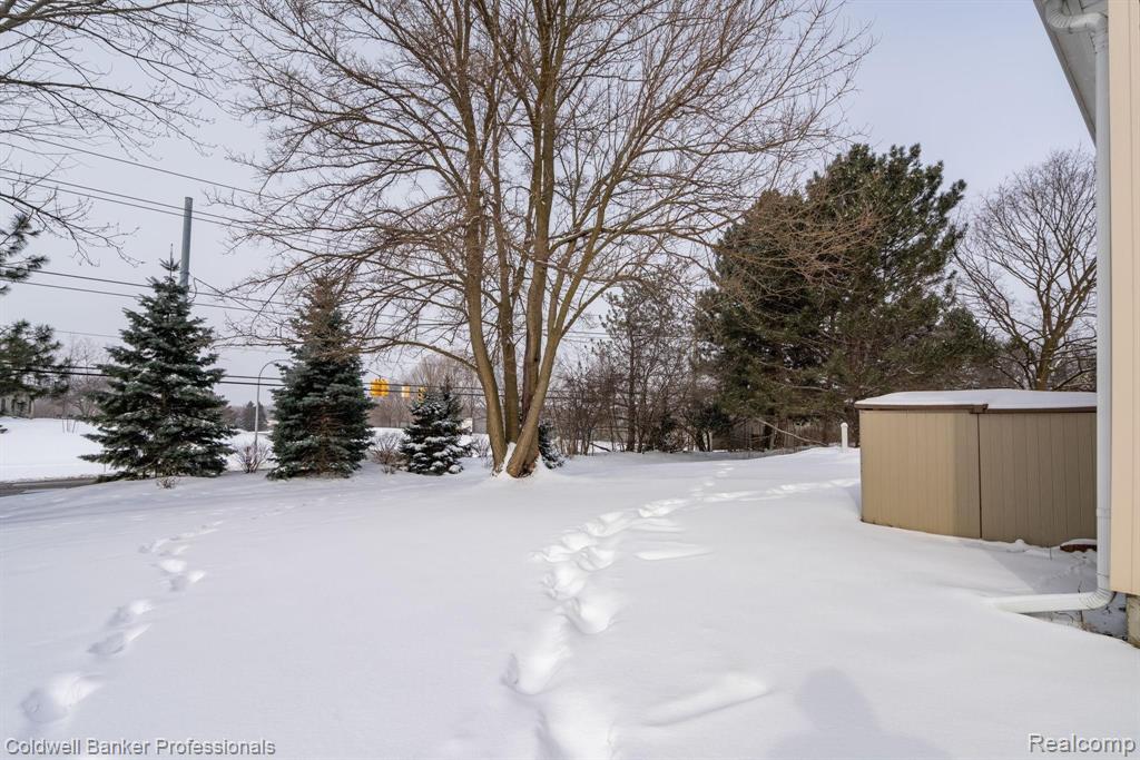 916 Dickson Lane Rochester Hills, MI 48307 - Photo 29 of 30