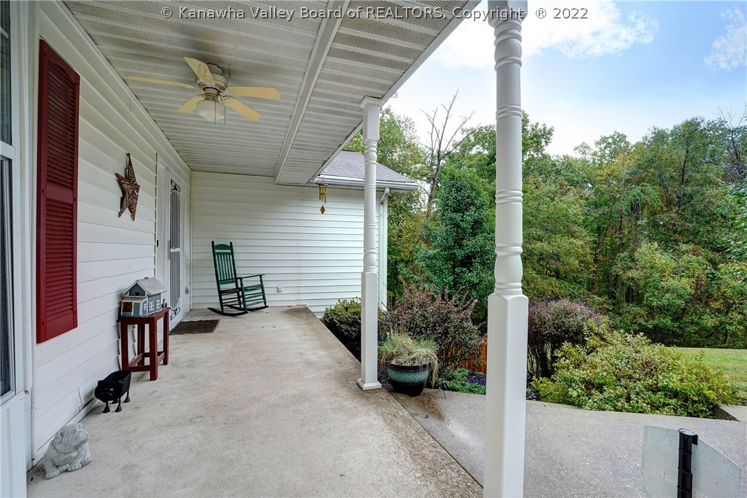 78 Sapphire Road St. Albans, WV 25177 - Photo 2 of 30 Gallery Image 2