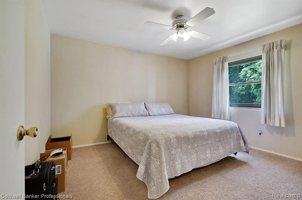 2118 Warrington Road Rochester Hills, MI 48307 - Photo 33 of 50