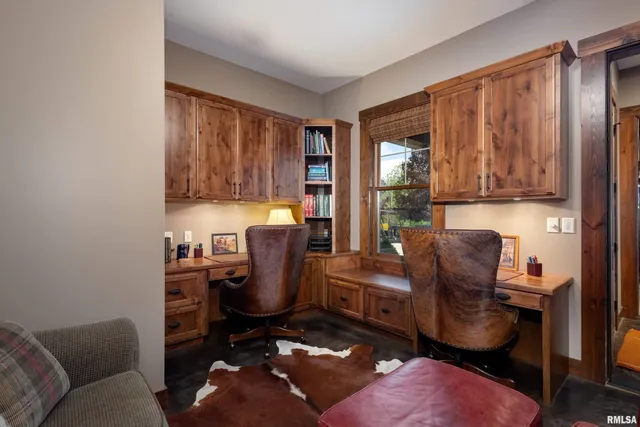 $3,450,000 | 5122 230th Street North, Unit NORTH, Port Byron, IL 61275