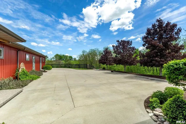 $3,450,000 | 5122 230th Street North, Unit NORTH, Port Byron, IL 61275