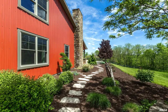 $3,450,000 | 5122 230th Street North, Unit NORTH, Port Byron, IL 61275