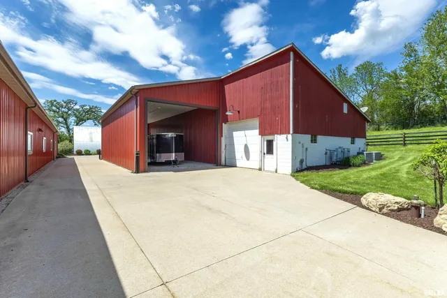 $3,450,000 | 5122 230th Street North, Unit NORTH, Port Byron, IL 61275