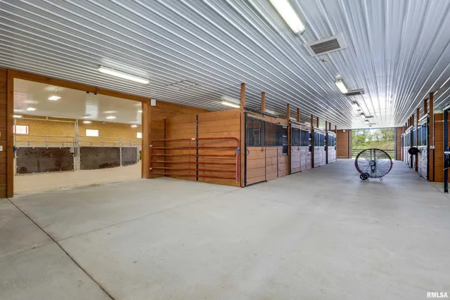 $3,450,000 | 5122 230th Street North, Unit NORTH, Port Byron, IL 61275