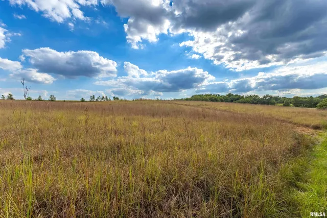 $3,450,000 | 5122 230th Street North, Unit NORTH, Port Byron, IL 61275