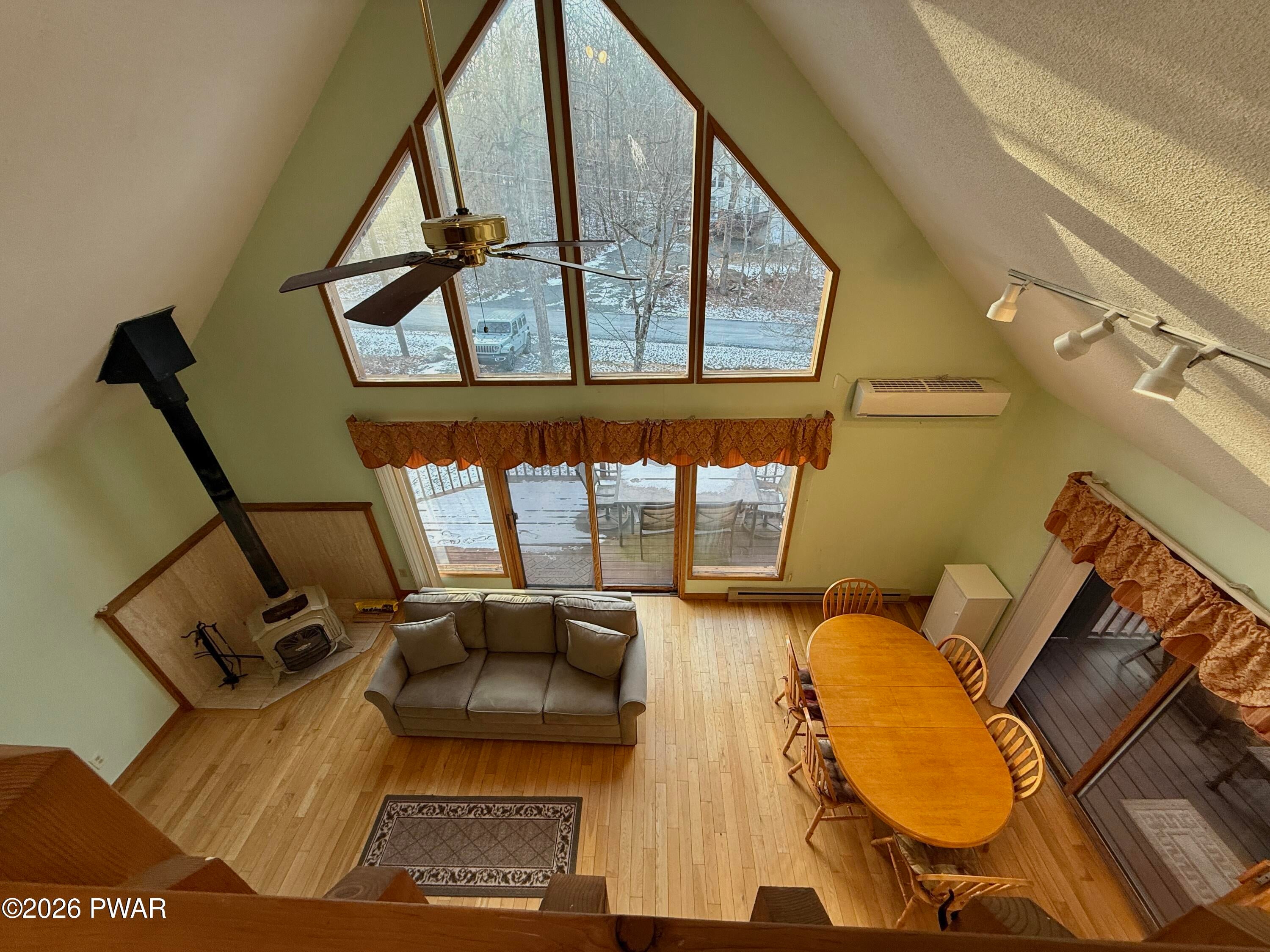 103 Laurel Road Lackawaxen, PA 18435 - Photo 19 of 23 Gallery Image 19