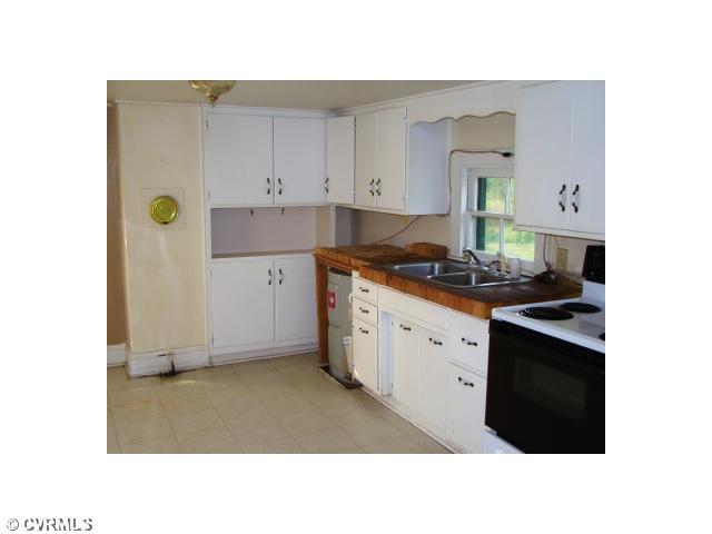 9490 Maryus Road Hayes, VA 23072 - Photo 3 of 9 Gallery Image 3