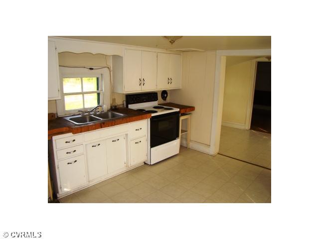 9490 Maryus Road Hayes, VA 23072 - Photo 4 of 9 Gallery Image 4