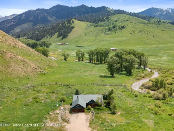 $2,495,000 | 3355 East Horse Creek Road, Jackson, WY 83001