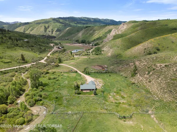 $2,495,000 | 3355 East Horse Creek Road, Jackson, WY 83001