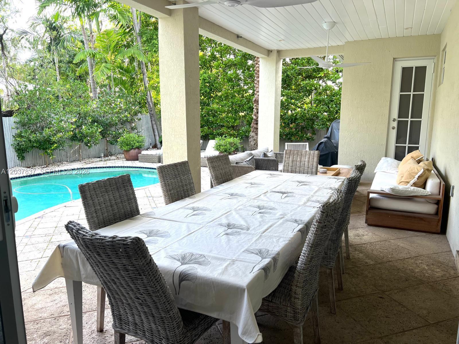 797 Glenridge Road Key Biscayne, FL 33149 - Photo 3 of 16
