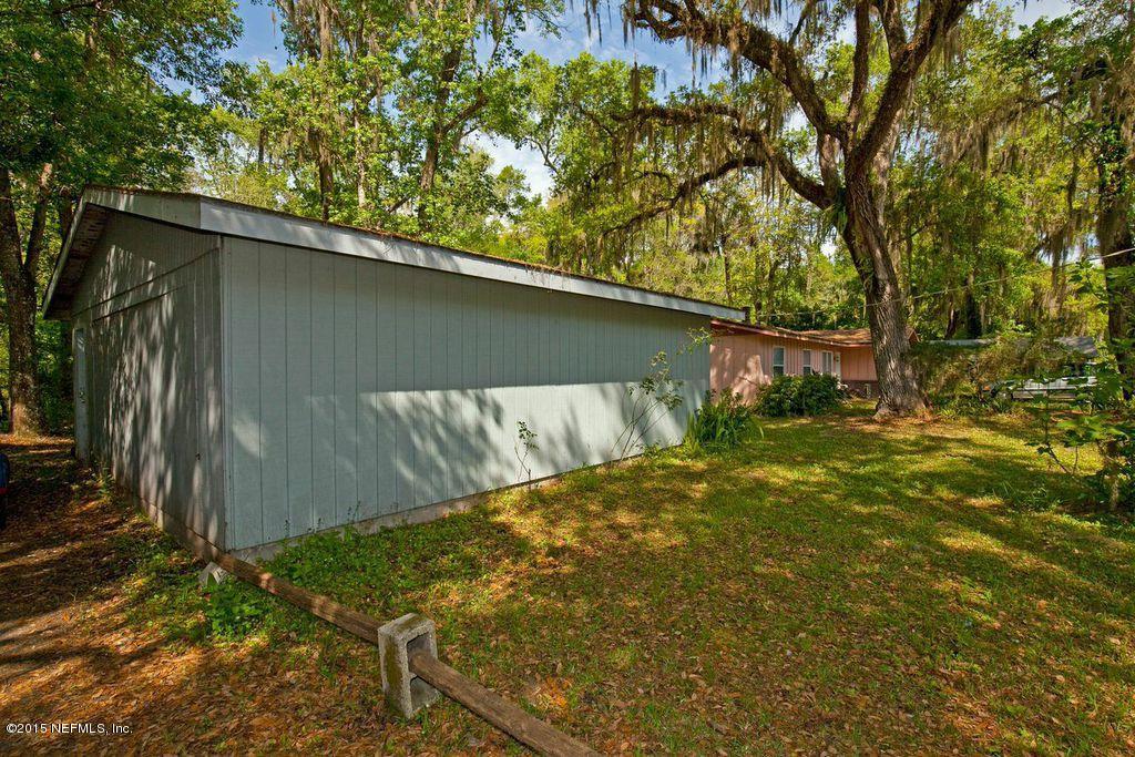 1975 Deer Run Road St. Augustine, FL 32084 - Photo 28 of 35 a backyard of a house