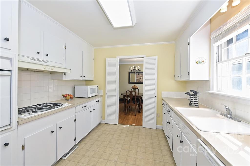 4100 Rutherford Drive Charlotte, NC 28210 - Photo 15 of 48 Gallery Image 15
