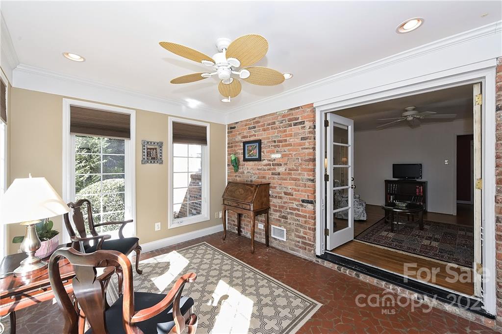 4100 Rutherford Drive Charlotte, NC 28210 - Photo 26 of 48 Gallery Image 26