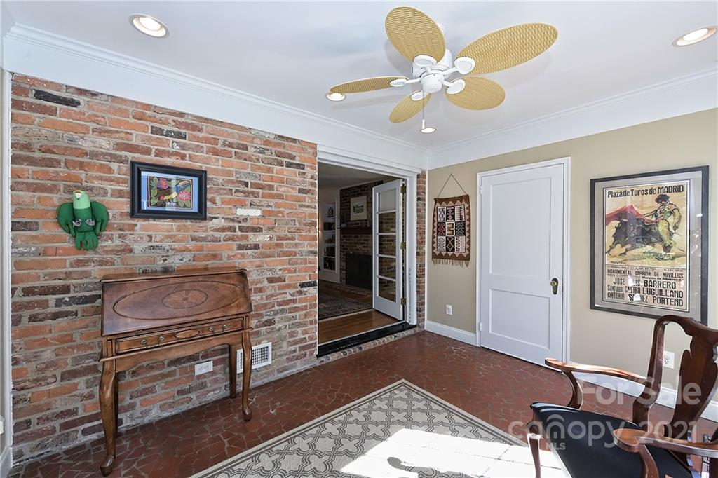 4100 Rutherford Drive Charlotte, NC 28210 - Photo 28 of 48 Gallery Image 28
