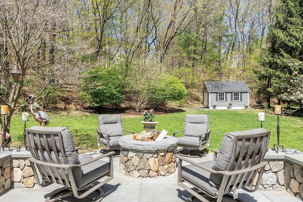 598 Barretts Mill Road Concord, MA 01742 - Photo 3 of 34