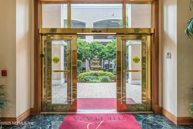 a view of an outdoor space