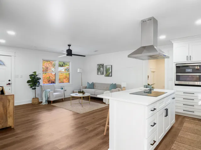 $695,000 | 1273 Mathis Ferry Road, Mount Pleasant, SC 29464