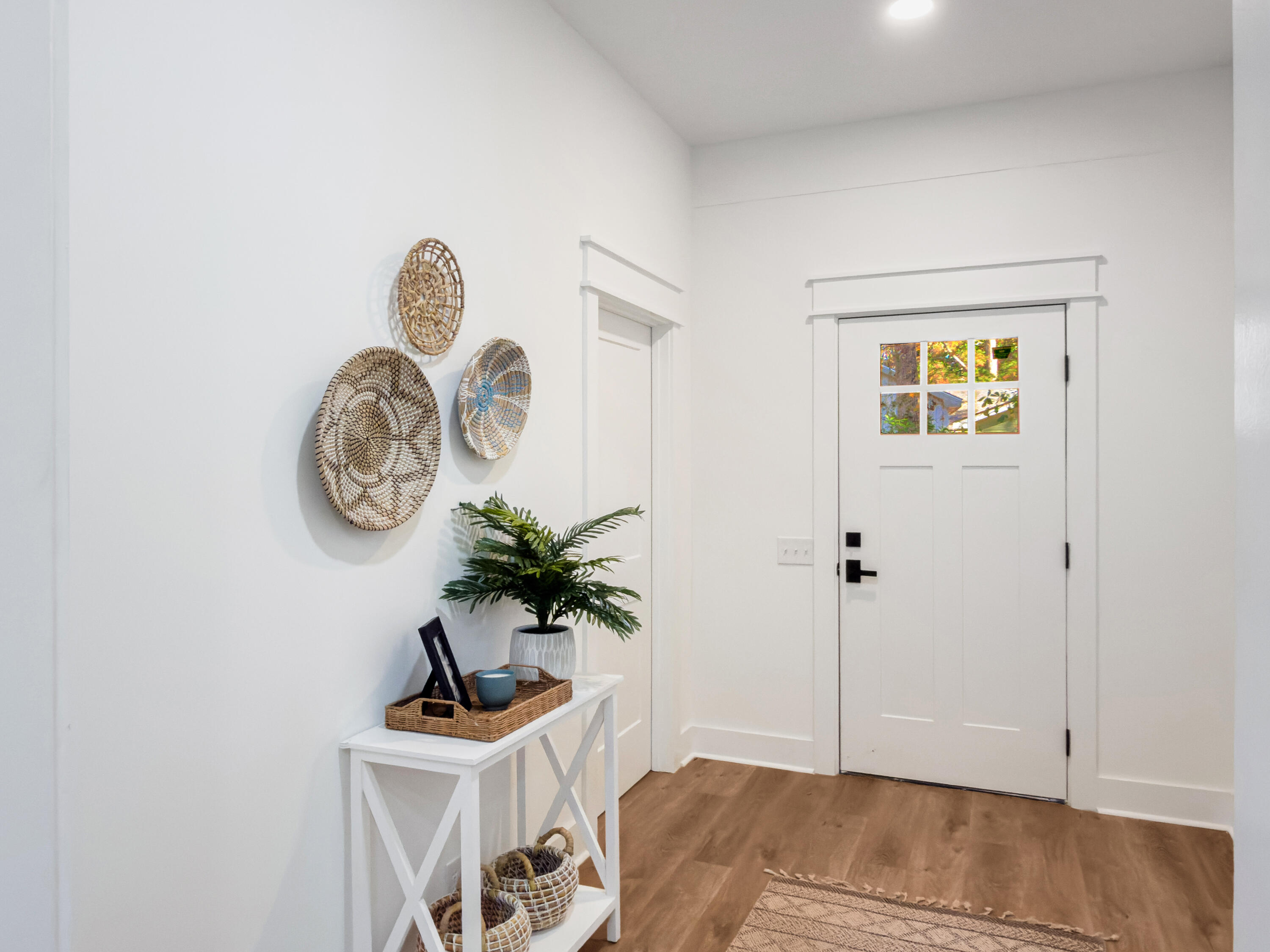 1273 Mathis Ferry Road Mount Pleasant, SC 29464 - Photo 7 of 41 Photo Dec 11 2025, 12 24 30 PM