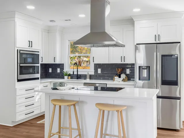 $695,000 | 1273 Mathis Ferry Road, Mount Pleasant, SC 29464