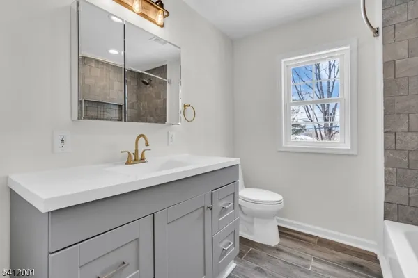 $489,900 | 70 Lake Wallkill Road, Vernon, NJ 07461