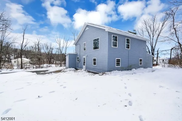 $489,900 | 70 Lake Wallkill Road, Vernon, NJ 07461