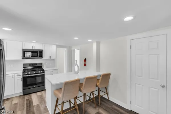 $489,900 | 70 Lake Wallkill Road, Vernon, NJ 07461