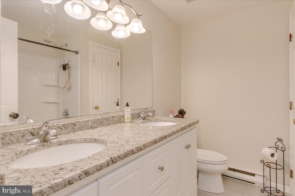 3441 Chestnut Grove Road Keedysville, MD 21756 - Photo 15 of 39 Gallery Image 15