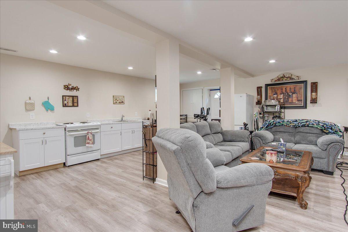 3441 Chestnut Grove Road Keedysville, MD 21756 - Photo 18 of 39 Gallery Image 18