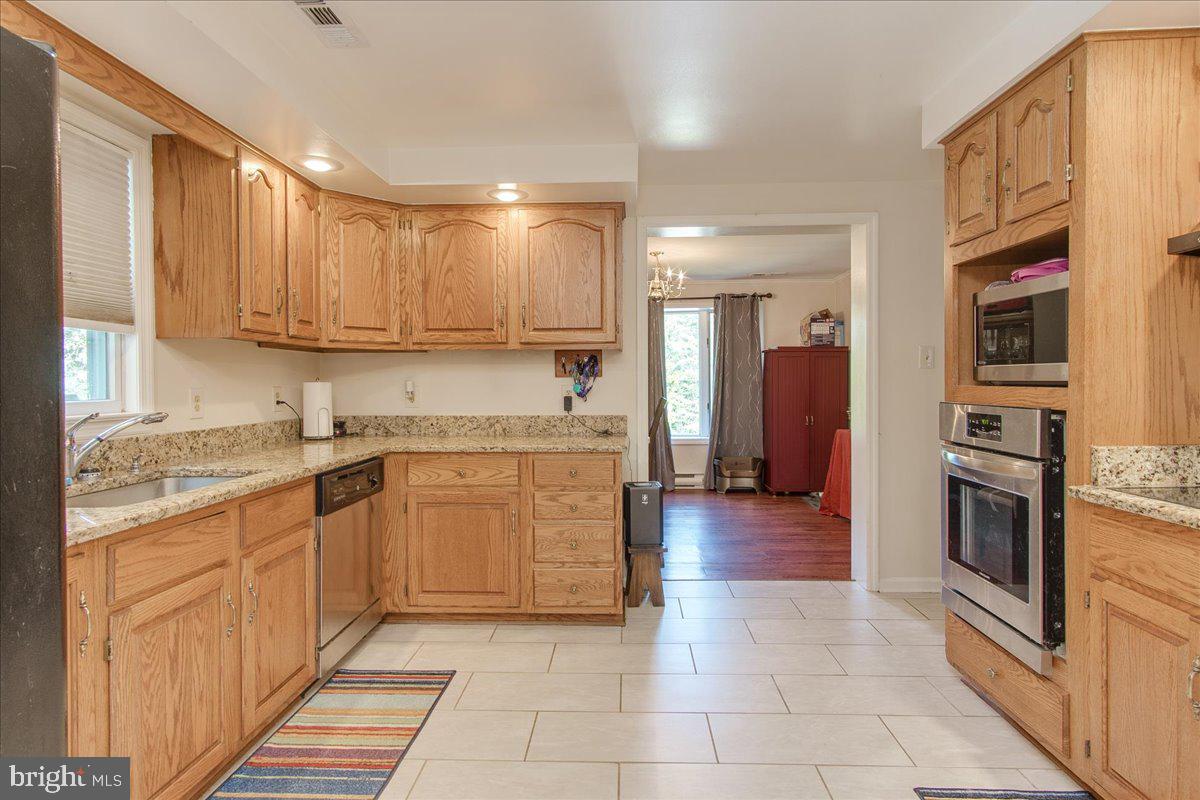 3441 Chestnut Grove Road Keedysville, MD 21756 - Photo 8 of 39 Gallery Image 8