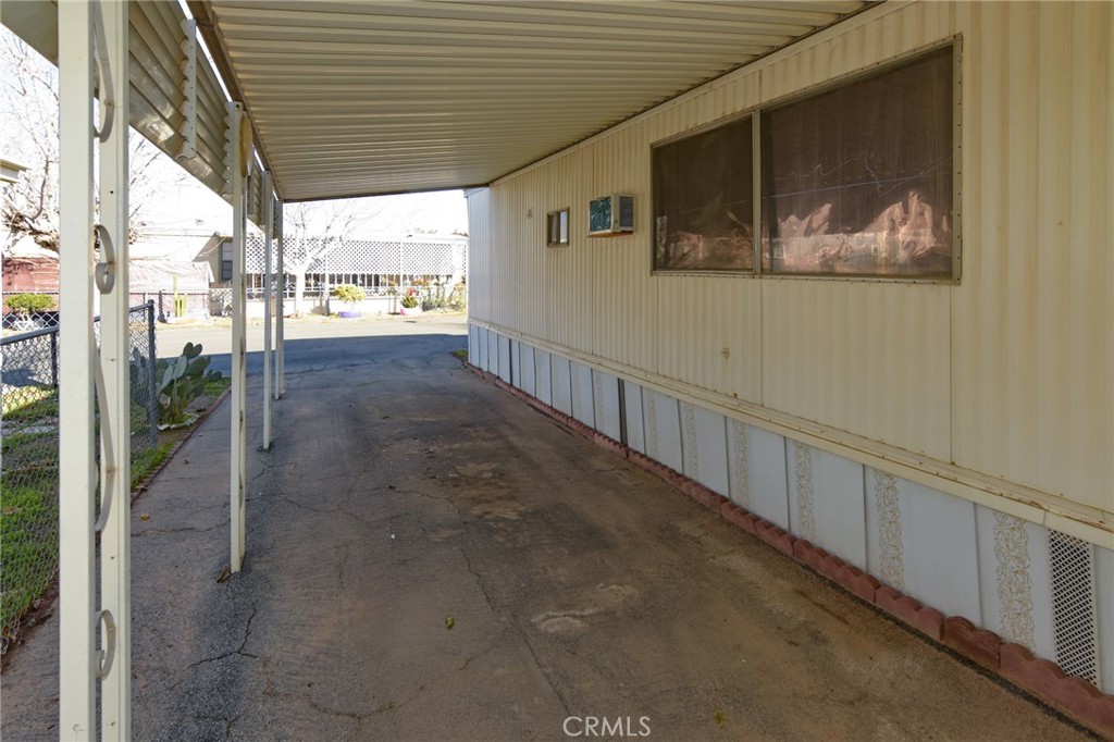 23456 Ottawa Road, Unit 4 Apple Valley, CA 92308 - Photo 16 of 17 a view of a porch