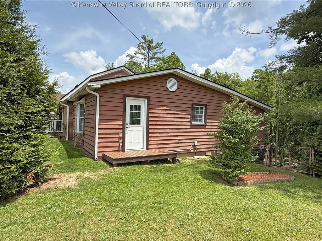 960 Grandview Road Daniels, WV 25832 - Photo 3 of 50 Gallery Image 3