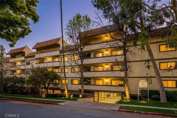 $2,495 | 1339 North Columbus Avenue, Unit 102, Glendale, CA 91202