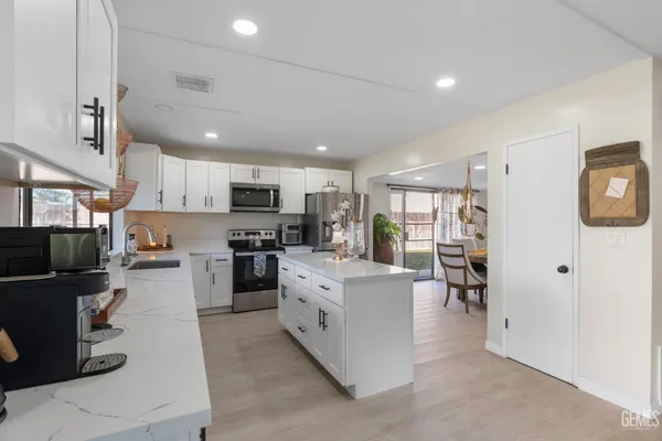 $554,000 | Undisclosed Address, Bakersfield, CA 93309