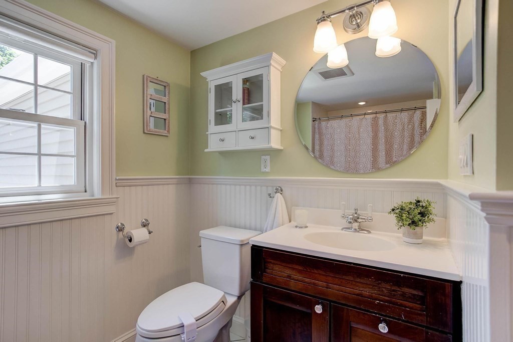 81 Bates Road Arlington, MA 02474 - Photo 20 of 41 Gallery Image 20