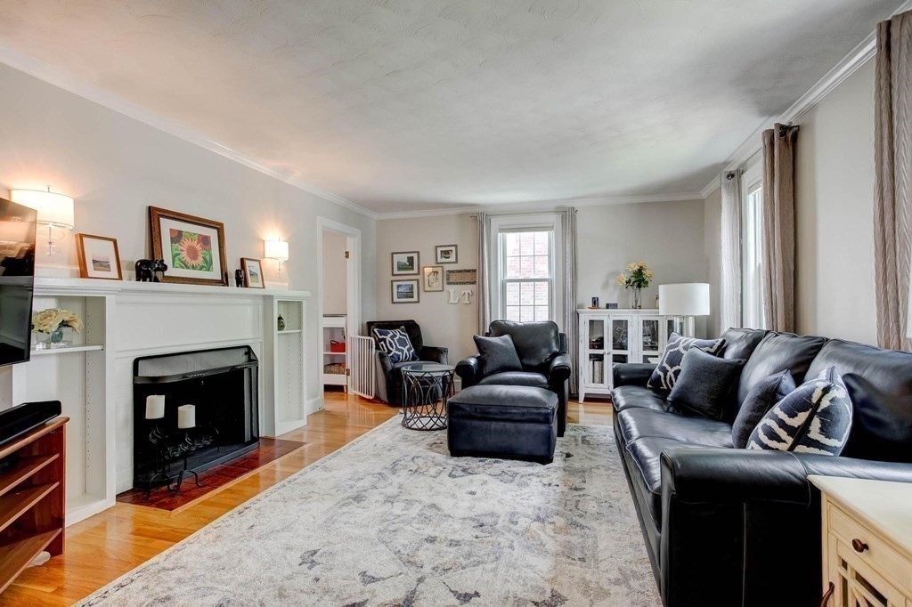 81 Bates Road Arlington, MA 02474 - Photo 5 of 41 Gallery Image 5