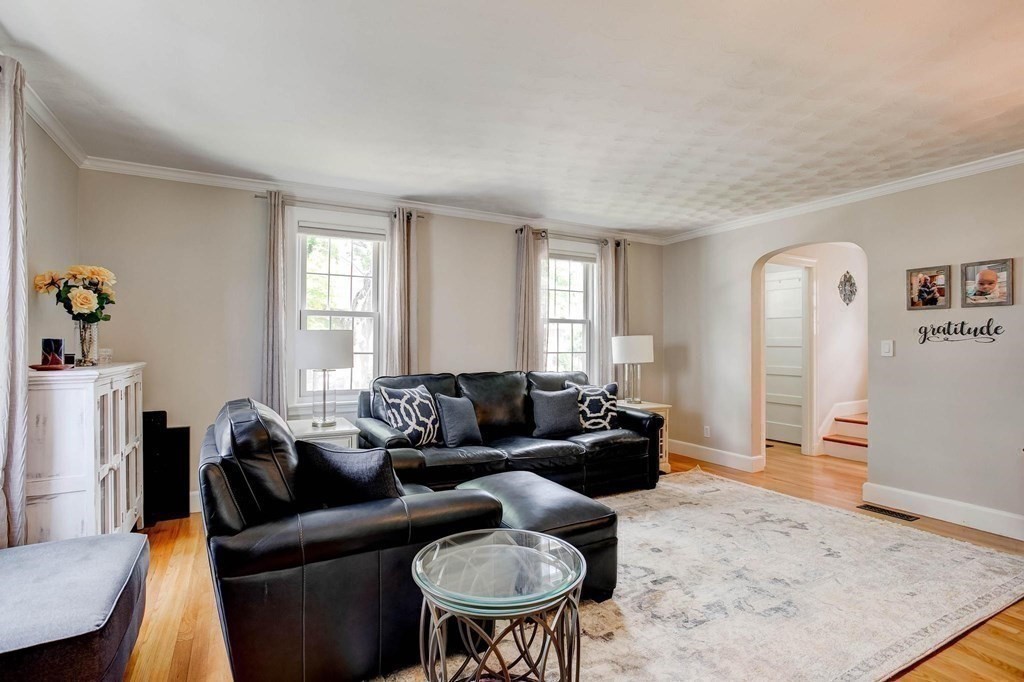 81 Bates Road Arlington, MA 02474 - Photo 6 of 41 Gallery Image 6
