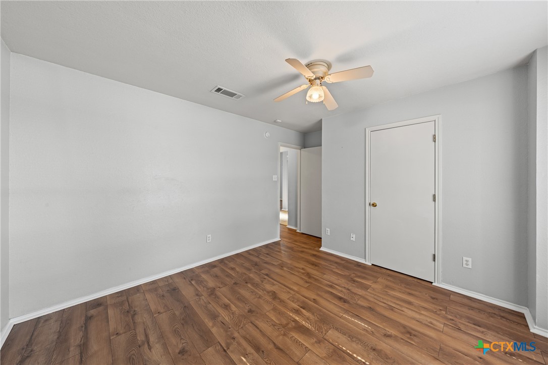 305 James Loop Killeen, TX 76542 - Photo 15 of 32 a view of an empty room