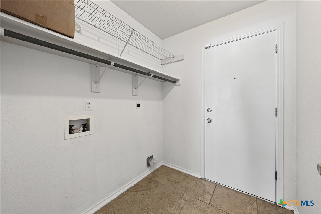 305 James Loop Killeen, TX 76542 - Photo 25 of 32 a view of utility room