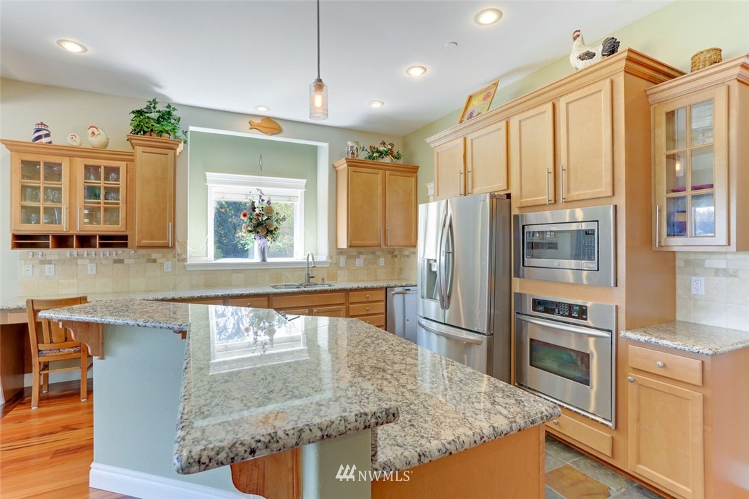 17228 Southeast Petrovitsky Road Renton, WA 98058 - Photo 13 of 40 Gallery Image 13