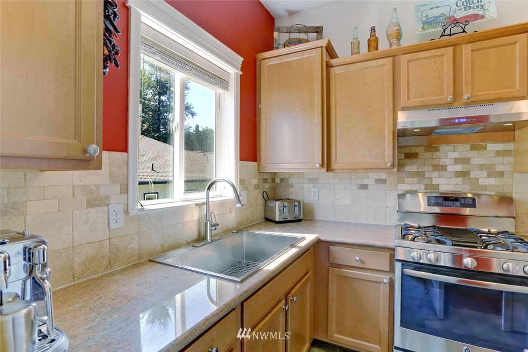 17228 Southeast Petrovitsky Road Renton, WA 98058 - Photo 16 of 40 Gallery Image 16