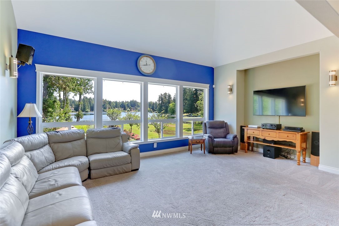 17228 Southeast Petrovitsky Road Renton, WA 98058 - Photo 17 of 40 Gallery Image 17
