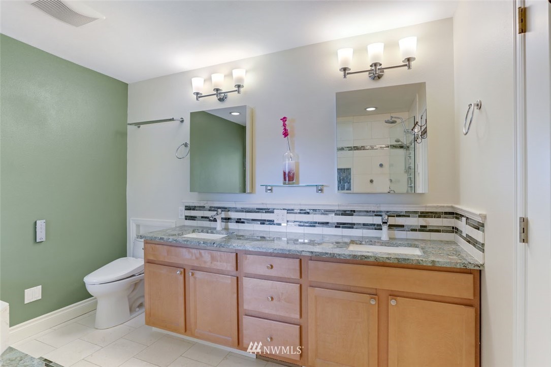 17228 Southeast Petrovitsky Road Renton, WA 98058 - Photo 26 of 40 Gallery Image 26
