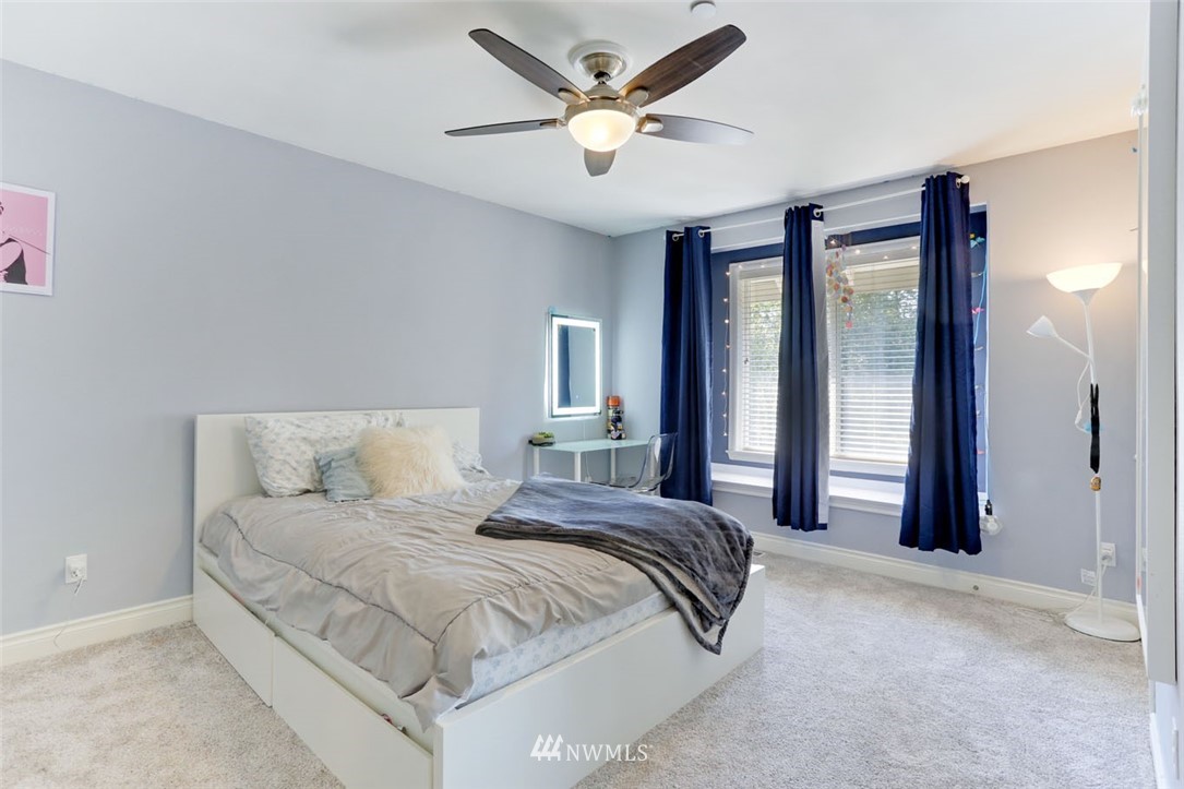 17228 Southeast Petrovitsky Road Renton, WA 98058 - Photo 28 of 40 Gallery Image 28