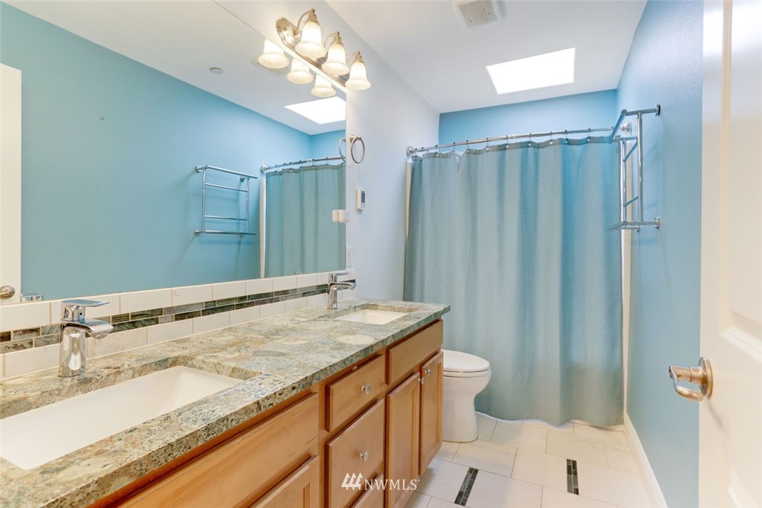 17228 Southeast Petrovitsky Road Renton, WA 98058 - Photo 31 of 40 Gallery Image 31