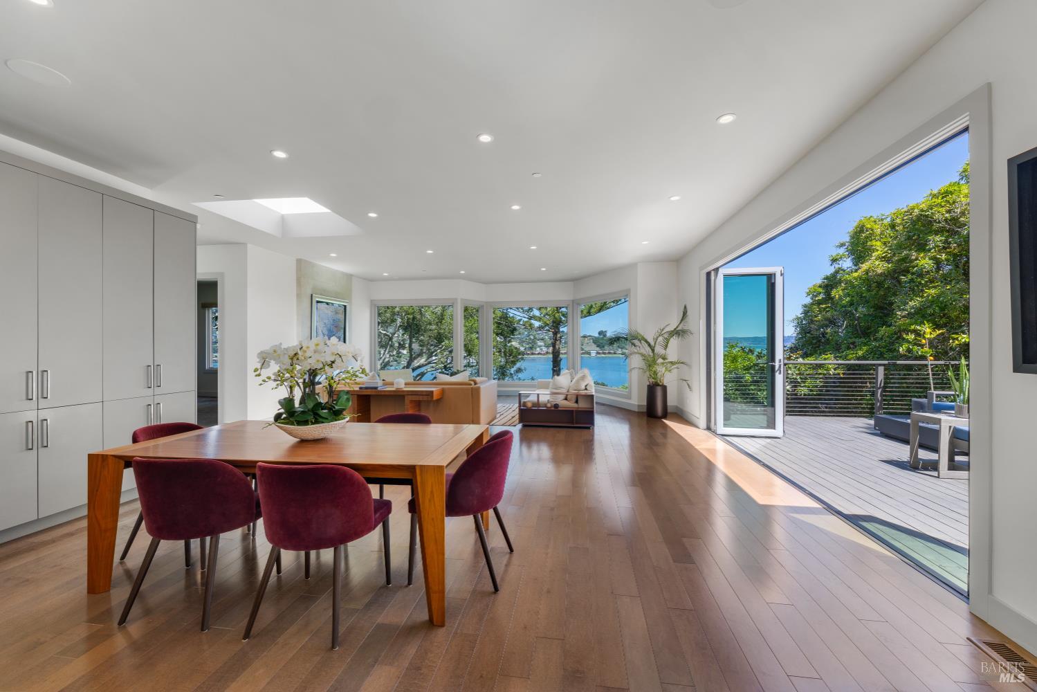 290 Beach Road Belvedere, CA 94920 - Photo 18 of 77