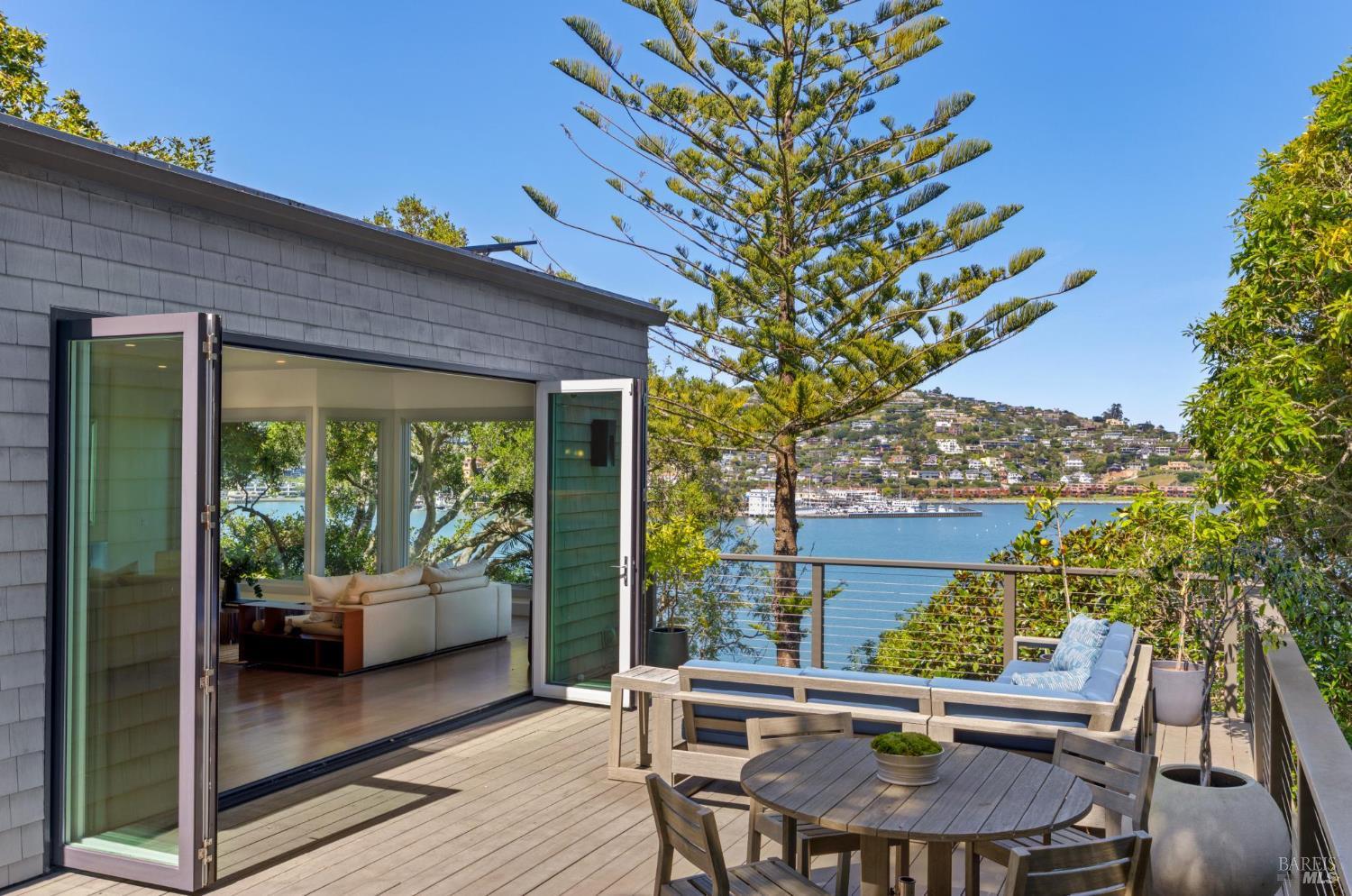 290 Beach Road Belvedere, CA 94920 - Photo 22 of 77