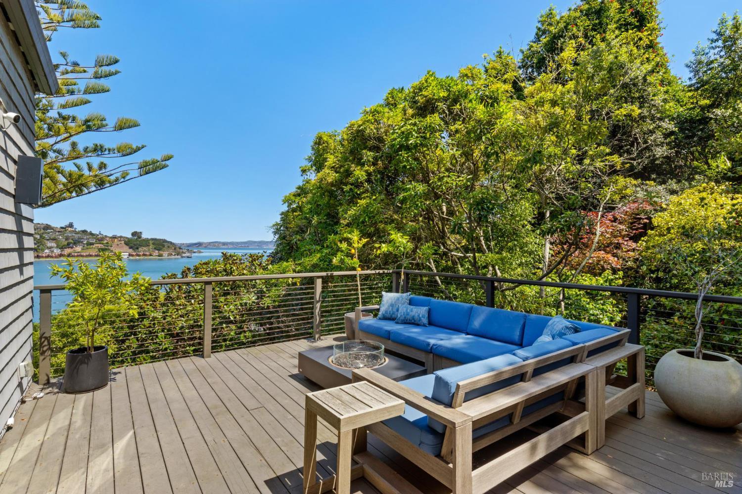 290 Beach Road Belvedere, CA 94920 - Photo 23 of 77