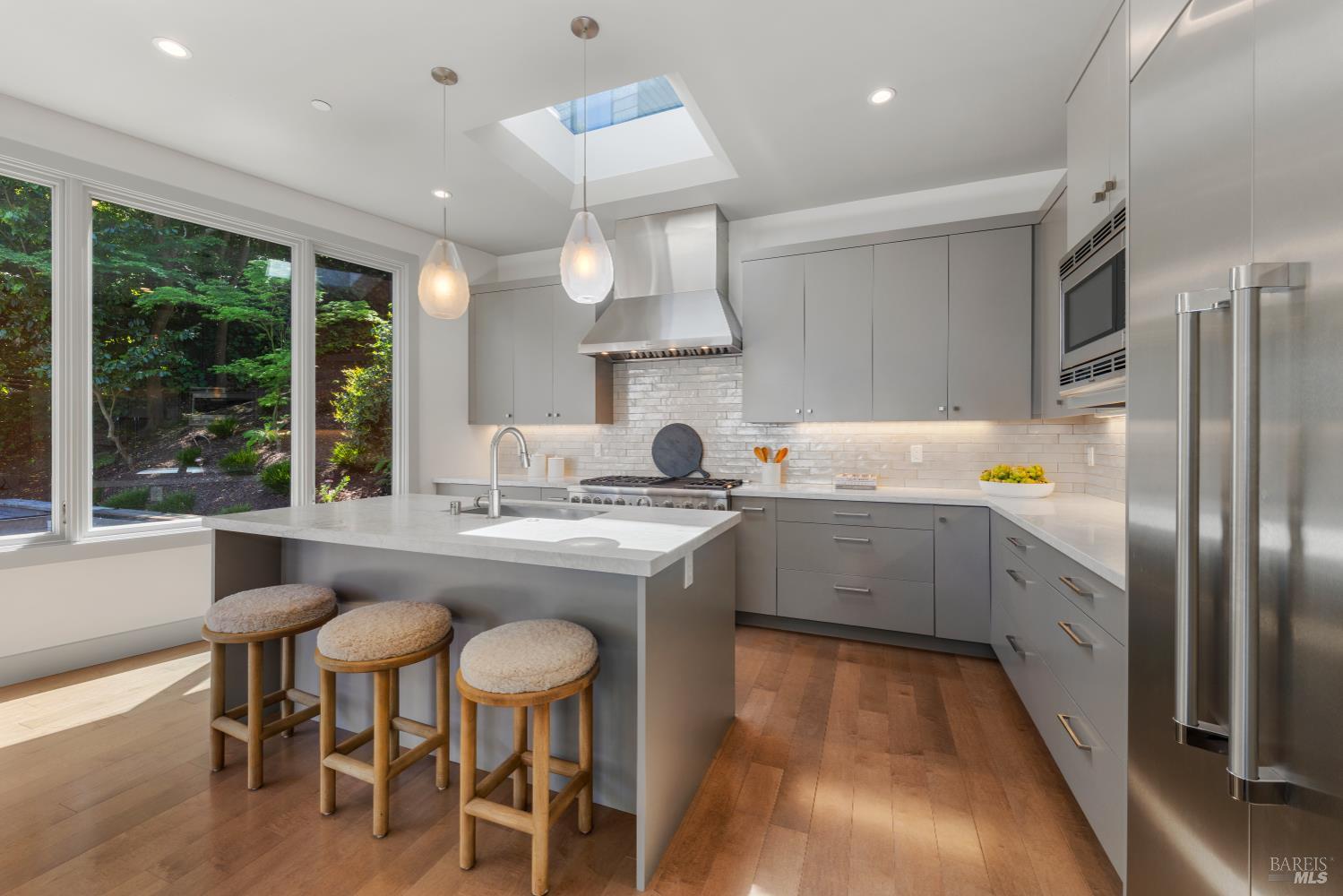 290 Beach Road Belvedere, CA 94920 - Photo 26 of 77